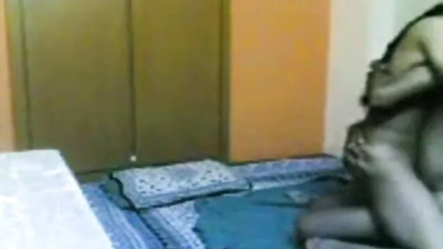 SIS. अश्लील. पीले मोज़ा में प्यार फुल एचडी में सेक्सी फिल्म पैसे के लिए सौतेला भाई पैर बेकार है