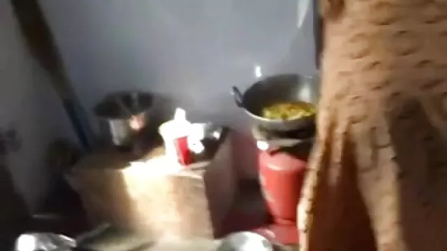 RIM4K. युवा आदमी द्वारा मोहित हो जाता है निविदा शरीर हिंदी सेक्सी फुल के साथ, जो बेकार है बट