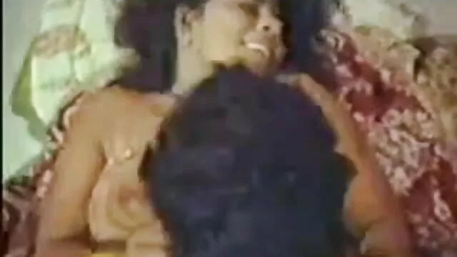 सुंदर गोरा उसे बिल्ली गीला बनाता फुल सेक्सी फिल्म फुल है