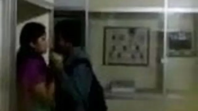 एमेच्योर ब्रिटिश श्यामला घर का सेक्सी हिंदी फुल पिक्चर बना सेक्स वीडियो