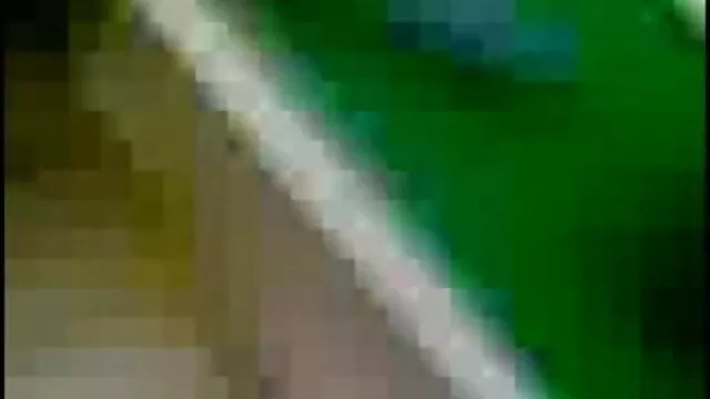 ट्रांसरोटिका एक ककड़ी के साथ उसके छेद फैलता फुल ब्लू सेक्सी वीडियो है