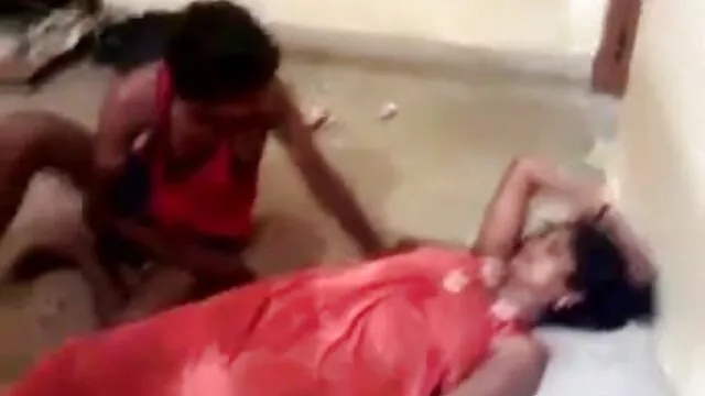 पागल सेक्सी फुल फिल्म एचडी एशियाई, विशाल dildo fucks बेकार है और एक मुर्गा बेकार है!