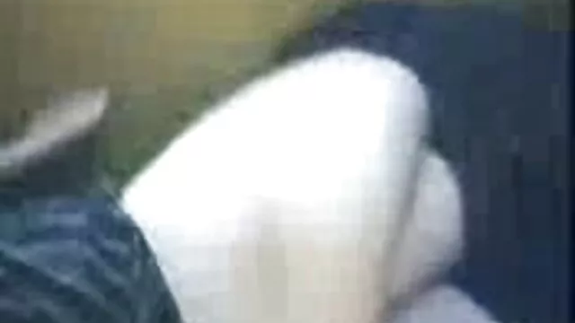 मेरी बिल्ली सेक्सी वीडियो एचडी फुल मूवी के साथ खेल जाँघिया पहने हुए