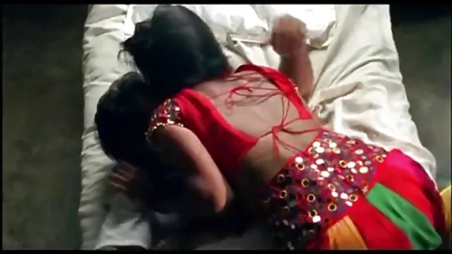 युवा गुलाम बाथरूम में masturbates. पानी - और जेट-उत्तेजना. सुख हिंदी सेक्सी फुल मूवी एचडी